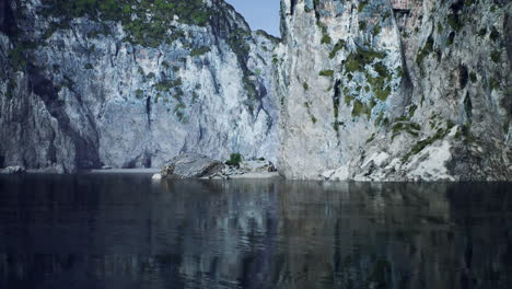 blue-ocean-and-rocky-cliffs